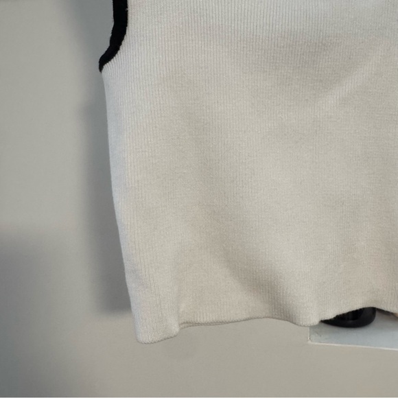 Dynamite Tank Top - Picture 5 of 6